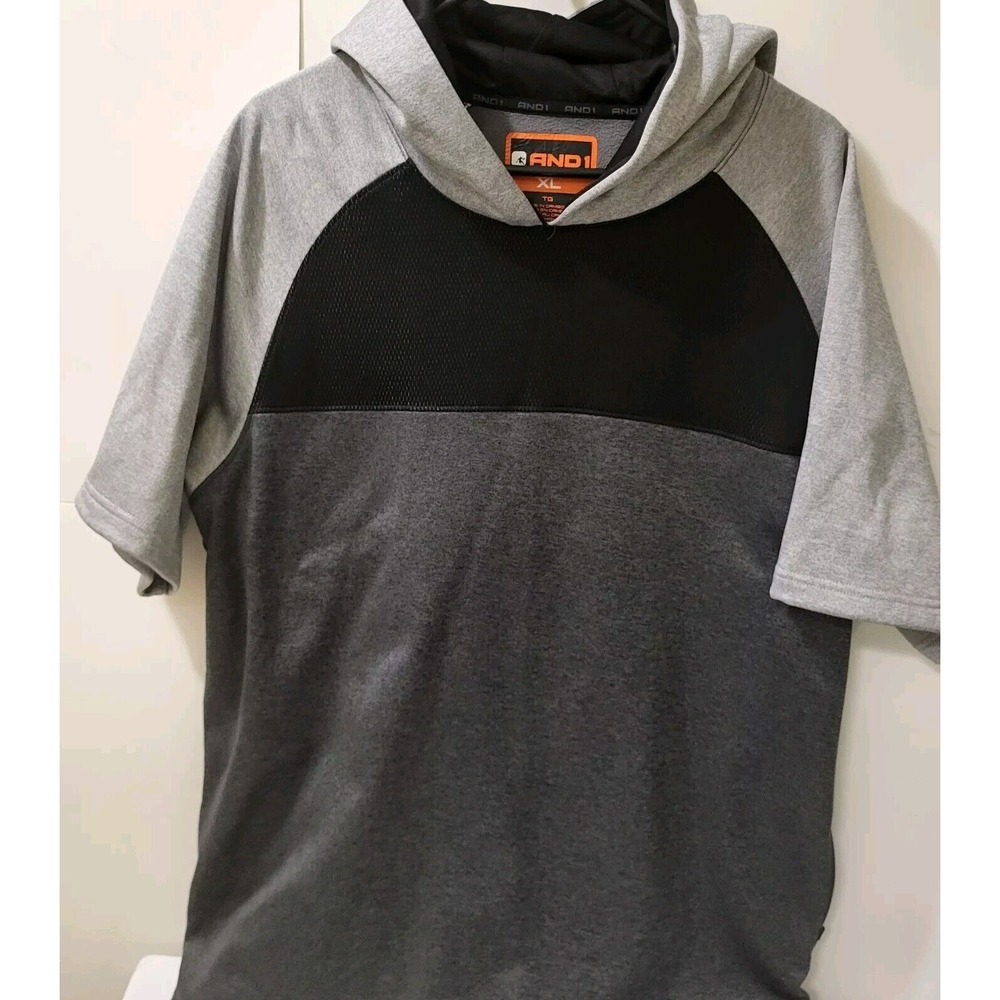 AND1 Men's Basketball Short‎ Sleeves Hoodie Multicolor Gray /Black Size XL